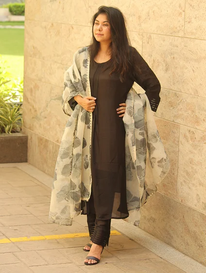 Suits & Dupattas