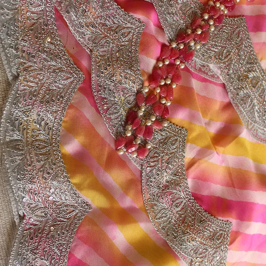 Laheriya Scallop Dupatta Silver